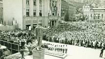 Slavnostní otevření Kolonády Jurije Gagarina se sochou prvního sovětského muže ve vesmíru.