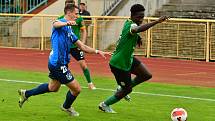 Fotbalisté Sokolova museli skousnout porážku 0:1 od Domažlic, kterou Chodům zařídil parádní trefou Jan zajíček.