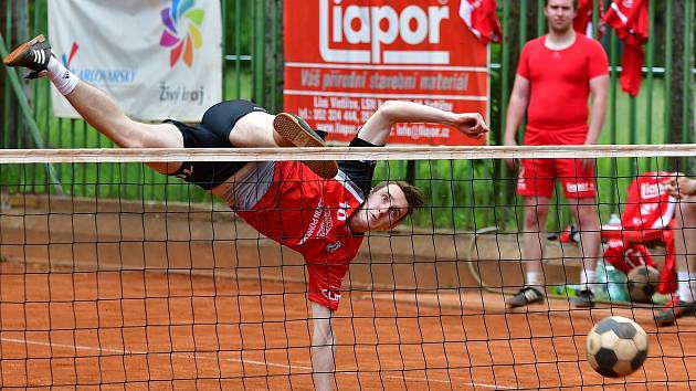 Nohejbalisté SK Liapor Witte Karlovy Vary naskočili do Ligového poháru v domácím prostředí, kde remizovali se Vsetínem 5:5.