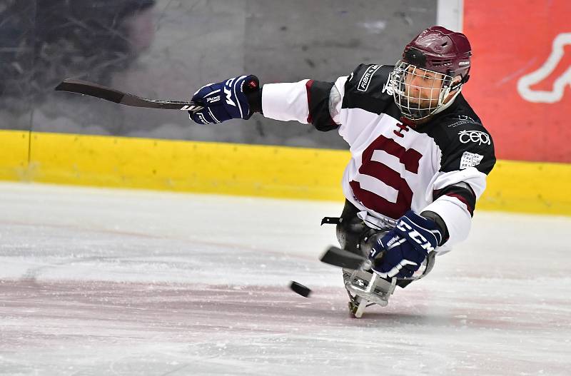 Para hokejisté Sharks i napodruhé porazili pražskou Spartu, když dosáhli tentokrát na výhru 4:0.