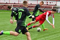 Slavia Karlovy Vary B - Vintířov 4:2 (2:2).