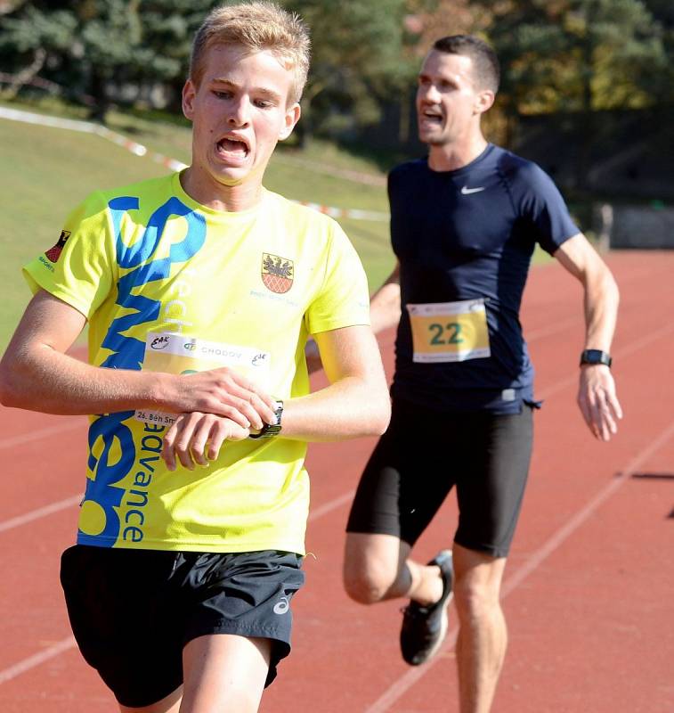 Neděle 15. října patřila v městě Chodov již 26. ročníku Běhu Smolnickým kopcem.