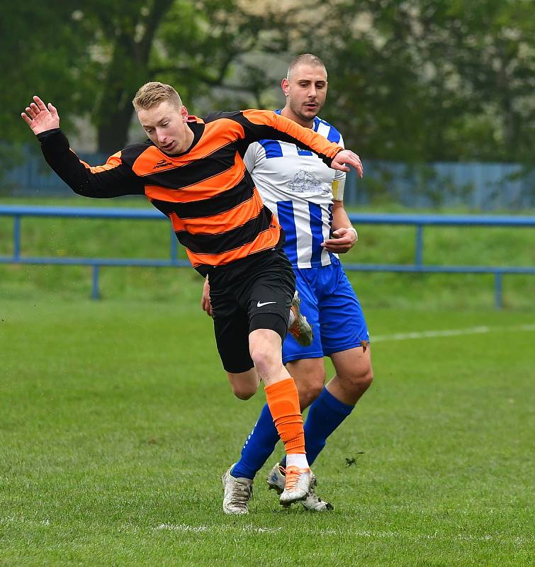 Lokomotiva poprvé bodovala, porazila Lomnici 3:2.