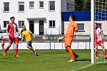 Karlovarská Slavia zakončila anglický týden na půdě Benešova prohrou 1:2.