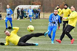 FK Ostrov - TJ Baník Vintířov 5:3 (3:2).
