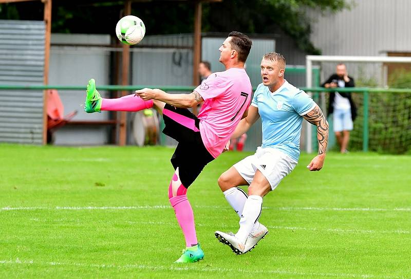 Dvory zvládly domácí premiéru, porazily Kynšperk 4:0.