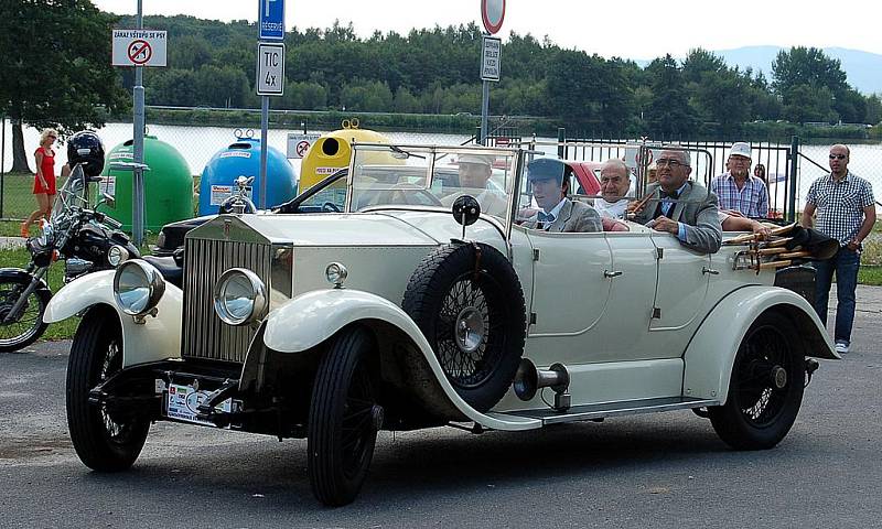 Jubilejní desátý ročník Karlovarské Veteran Rallye 2010.