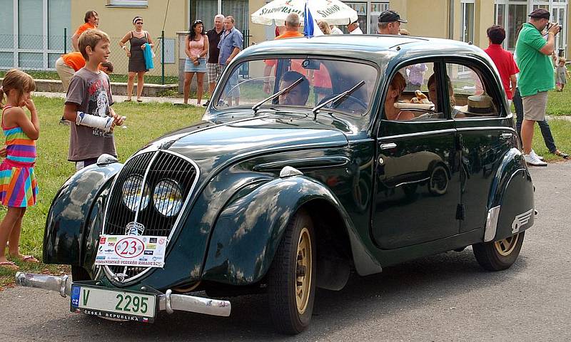 Jubilejní desátý ročník Karlovarské Veteran Rallye 2010.