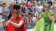 Folklorní festival - soubor z Indonésie