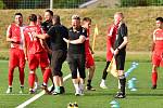 Karlovarská Slavia udělala za jarní částí Fortuna ČFL vítěznou tečku, když v derby porazila Baník Sokolov 5:1.