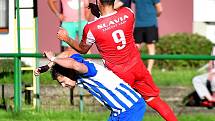 Karlovarská Slavia sice vedla v derby nad Ostrovem již 2:0, přesto nakonec uhrála pouze nerozhodný výsledek 2:2.