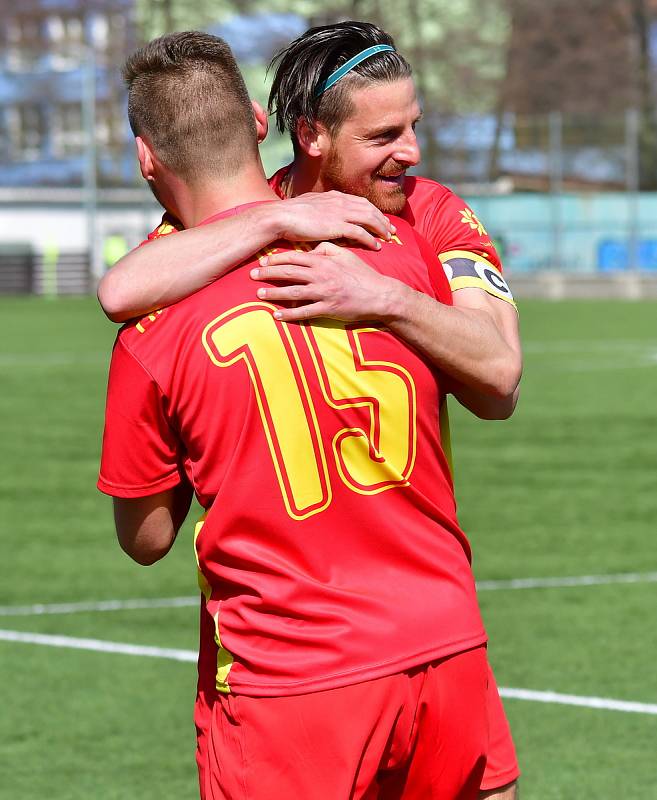 Olympie Březová splnila roli favorita, když porazila poslední Rakovník 3:0.