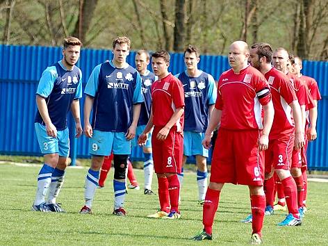 Krajský přebor: Nejdek A - H. Slavkov 5:1.