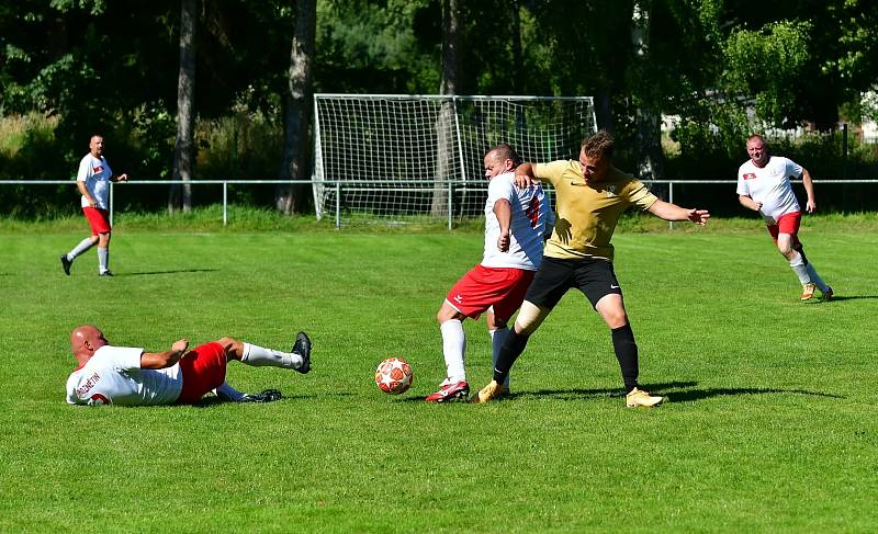 Děpoltovice prohrály v podzimní části III. třídy pouze jedno utkání, když v Hroznětíně nestačily na tamní rezervu, které podlehly 2:5. 