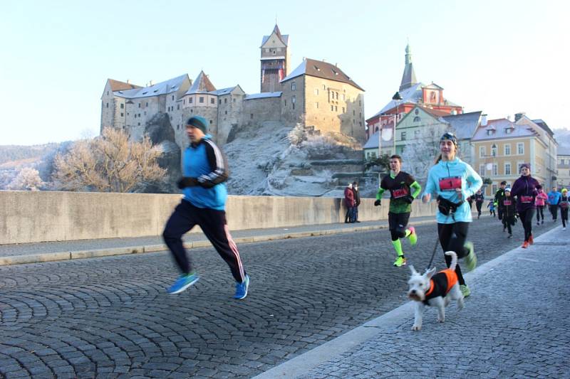 Novoroční běh v Lokti.