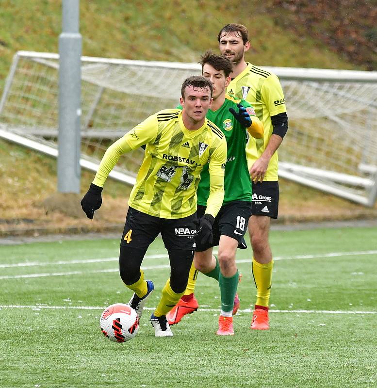 FK Baník Sokolov - TJ Robstav Přeštice 0:3 (0:0).