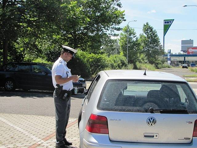 Z dopravní akce policistů zaměřené na dodržování povolené rychlosti.