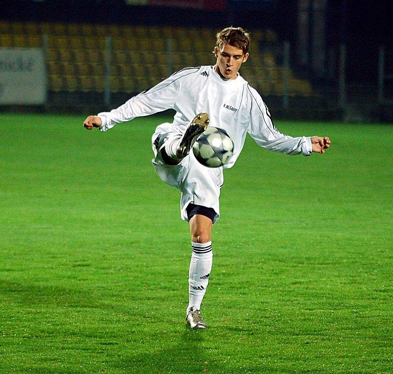 V exligovém týmu FK Chmel Blšany se představili v duelu se Střekovem také dva hráči ze západu Čech, Horst Siegl, Radek Čížek, trenér Josef Němec, sportovní ředitel Jaroslav Janoušek, a také masér Petr Němec.