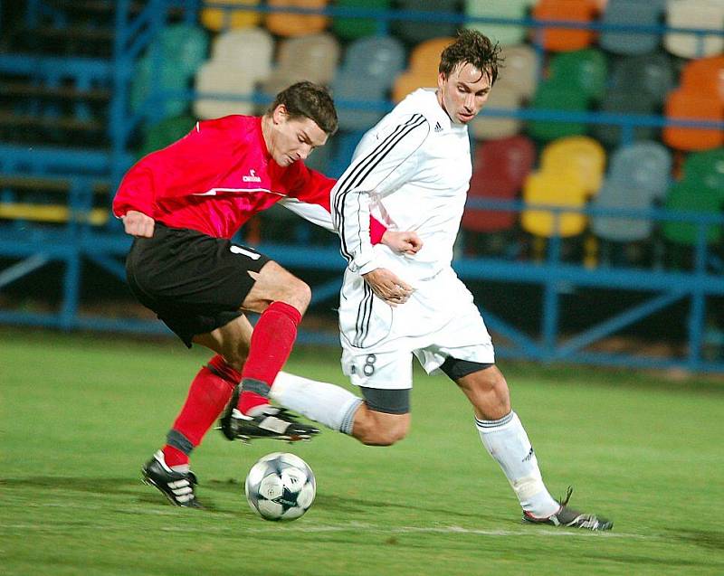 V exligovém týmu FK Chmel Blšany se představili v duelu se Střekovem také dva hráči ze západu Čech, Horst Siegl, Radek Čížek, trenér Josef Němec, sportovní ředitel Jaroslav Janoušek, a také masér Petr Němec.