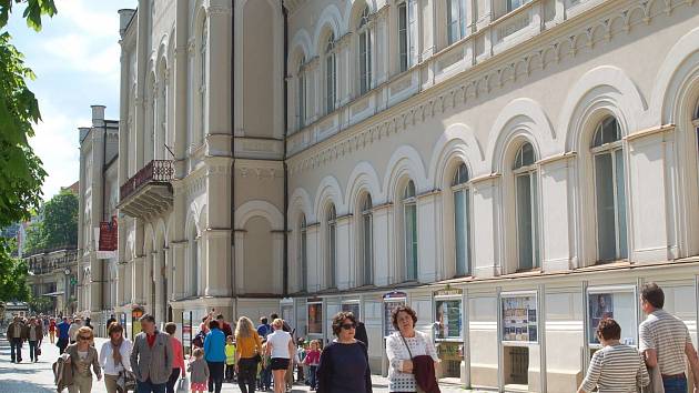 Lázně III jsou jedním z architektonických klenotů Karlových Varů.