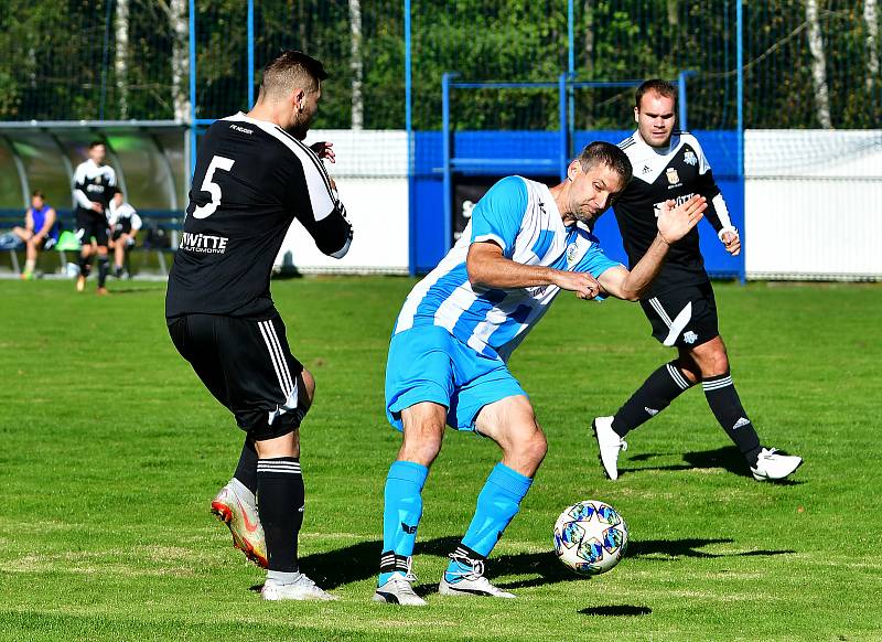 Jediný nerozhodný výsledek v rámci 5. kola okresního přeboru mužů Karlovarska se zrodil v Nejdku, kde tamní rezerva nakonec remizovala s týmem Vojkovic 2:2.