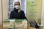 Potravinová banka vydává v Karlovarském kraji i respirátory, ale ne jednotlivcům