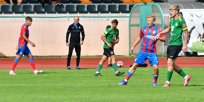 V úvodním kole Fortuna ČFL A nestačil sokolovský Baník na svém stadionu v rámci západočeského derby na rezervu plzeňské Viktorie, které podlehl 0:2.