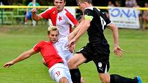 Fotbalisté varské Slavie remizovali v domácím prostředí s Plzní U19 (v černém) 2:2.