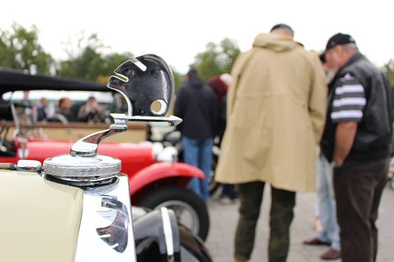 Historia Motor Club Františkovy Lázně pořádal v sobotu 1. září už 8. ročník Veteran Rallye Františkovy Lázně.