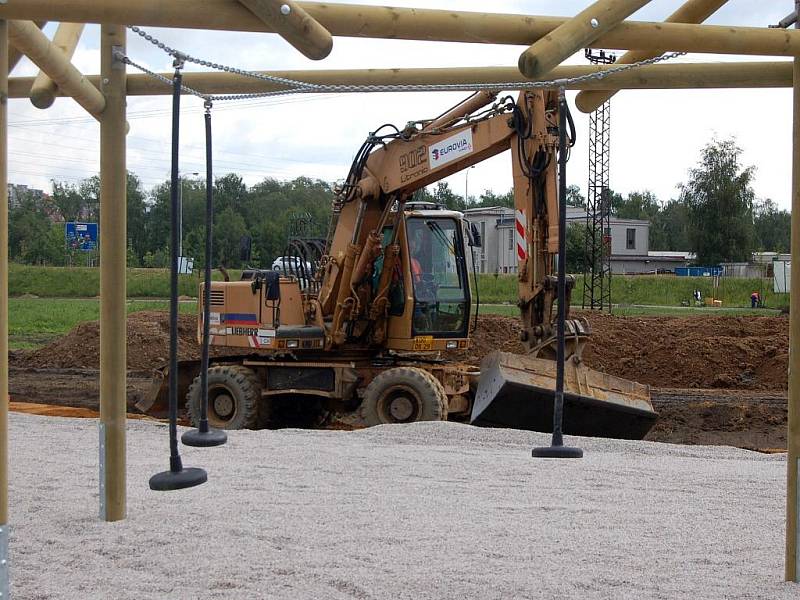 Dokončení stavebních prací v meandru Ohře.