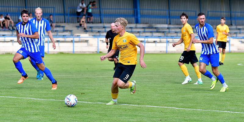 Ostrov vstoupil do přípravy pravou nohou, když si na svém stadionu připsal na účet vysokou výhru 6:0 nad mladíky sokolovského Baníku U19.