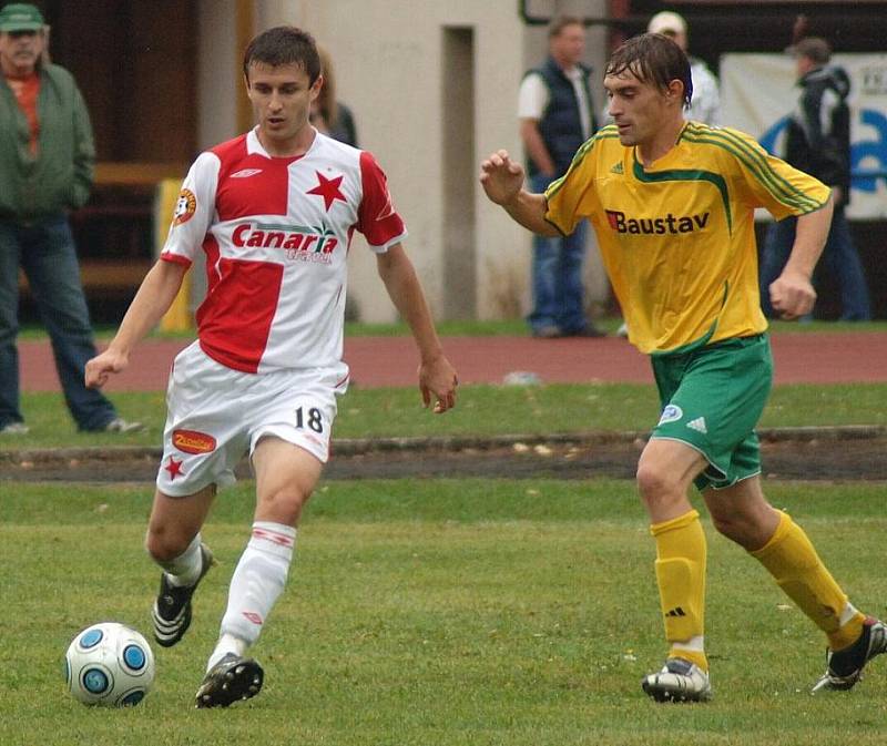 Zápas 1. FC Karlovy Vary s pražskou Slavií.