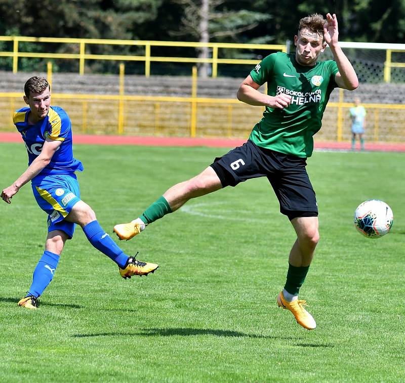 Parádní nůžky rozhodly v Sokolově o tříbodovém transportu do Teplic, když se o to zasloužil již ve 12. minutě duelu záložník Karol Sina, který zařídil svému týmu výhru 1:0.