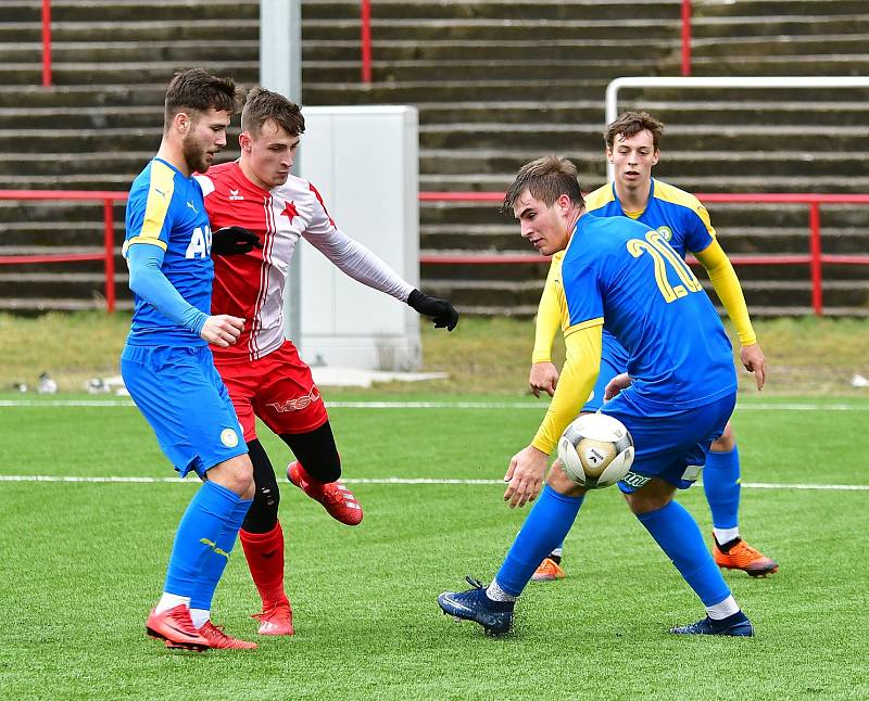 Karlovarskou Slavii čeká o víkendu, přesněji v neděli 14. června první přípravné utkání, kdy bude hostit ve Dvorech od 10.30 hodin v rámci derby Březovou.