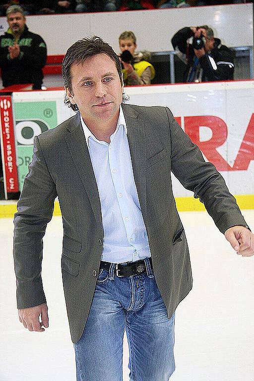 Josef Řezníček se naposledy rozloučil s hokejem.