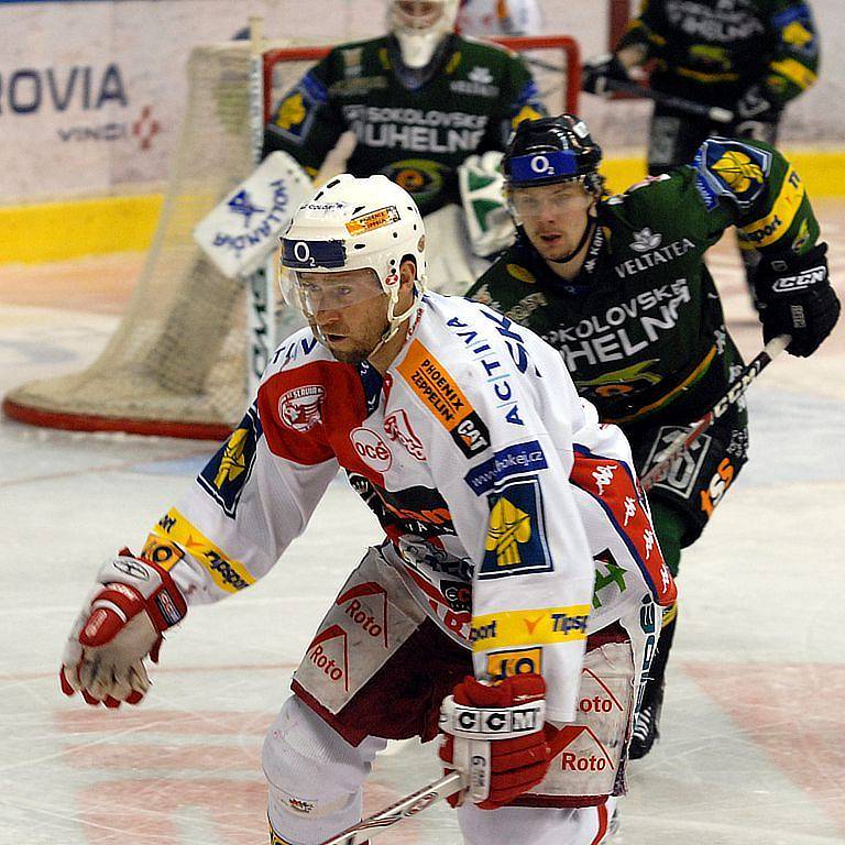 Druhým utkáním v sobotu 4. dubna pokračovalo finále extraligového play off v hokeji.