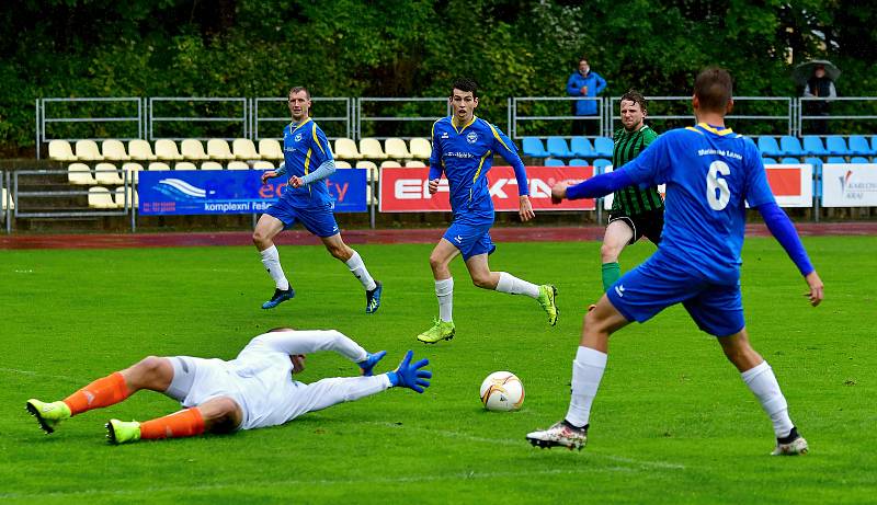 Mariánskolázeňská Viktoria si připsala o víkendu ve Fortuna Divizi A na účet druhou podzimní výhru, když na svém hřišti za doprovodu neustálého deště nakonec udolala výběr Rokycan, který porazila těsně 3:2.