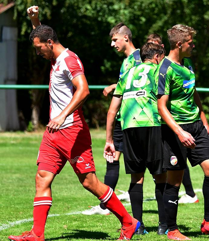 Karlovarská Slavia si o víkendu připsala na konto výhru 3:1 nad výběrem plzeňské Viktorie U19.