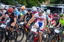 Cyklistický seriál horských Prima Cup je na programu tuto sobotu v Karlových Varech. Zájemci se mohou hlásit do středy a vybírat z nabídky tří tras.  