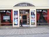 Kino Čas v Karlových Varech.