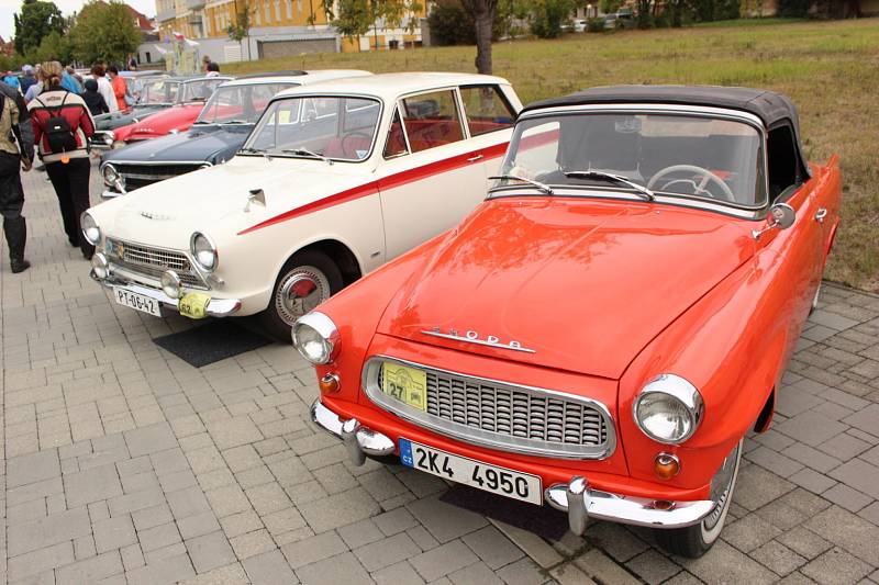 Historia Motor Club Františkovy Lázně pořádal v sobotu 1. září už 8. ročník Veteran Rallye Františkovy Lázně.