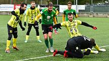 FK Baník Sokolov - TJ Robstav Přeštice 0:3 (0:0).