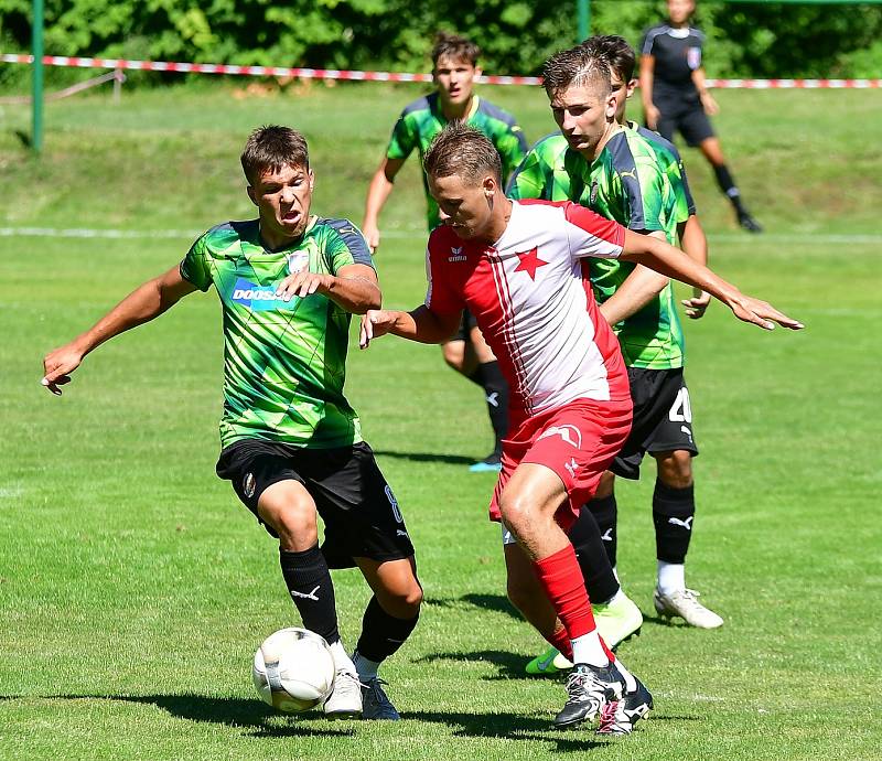 Karlovarská Slavia si o víkendu připsala na konto výhru 3:1 nad výběrem plzeňské Viktorie U19.