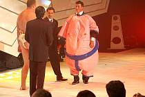 Hokejista Tomáš Kaberle vyzkoušel sumo.