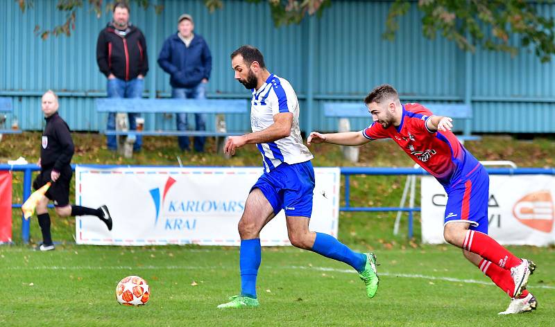 Důležité vítězství si připsala před svými fanoušky karlovarská Lokomotiva, která v derby porazila Novou Roli vysoko 6:2.