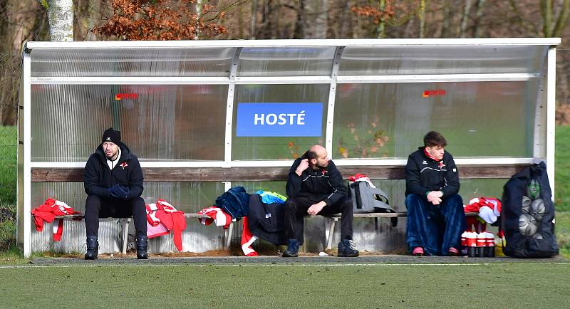 Ostrov udělal vítěznou tečku, porazil mladíky Slavie, slavil výhru 5:2.