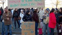 Demonstrace na podporu odvolaného primáře Romana Brázdila