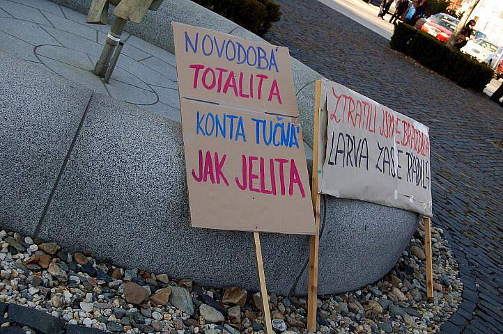 Demonstrace na podporu odvolaného primáře Romana Brázdila