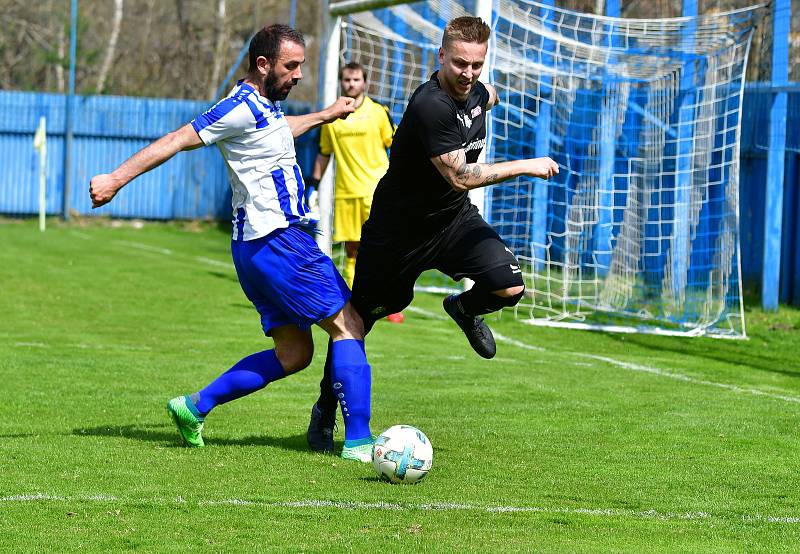 Karlovarská Lokomotiva porazila Nejdek 3:0.