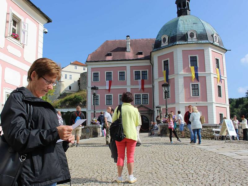 Bečovský zámek a hrad.